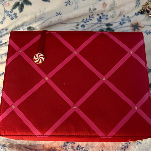 Meet your Posher, Brandy - Picture 7 of 8